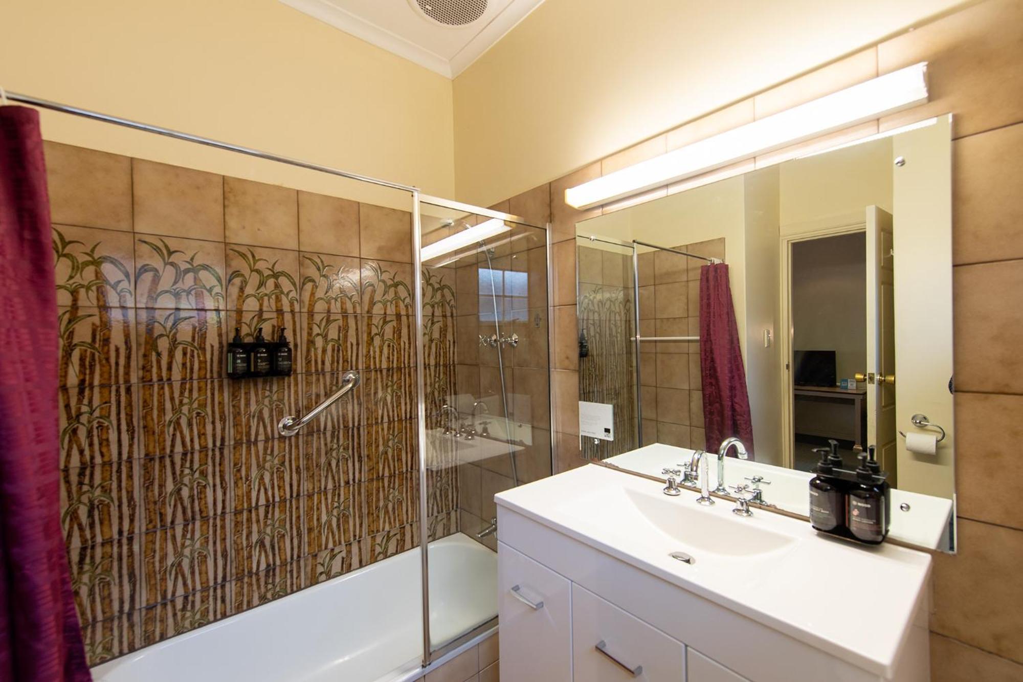 Breakfree 3* Port Pirie